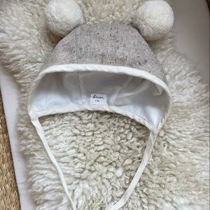 Briar baby double pom bonnet EEUC 6-12 months